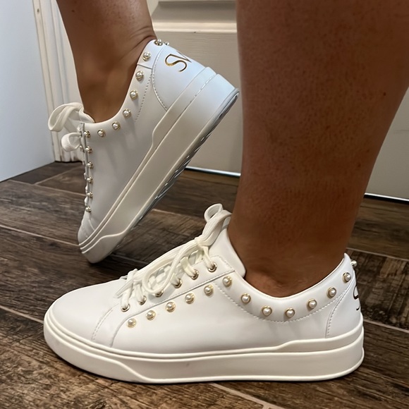 Stuart Weitzman Sneakers & Box - Picture 6 of 9